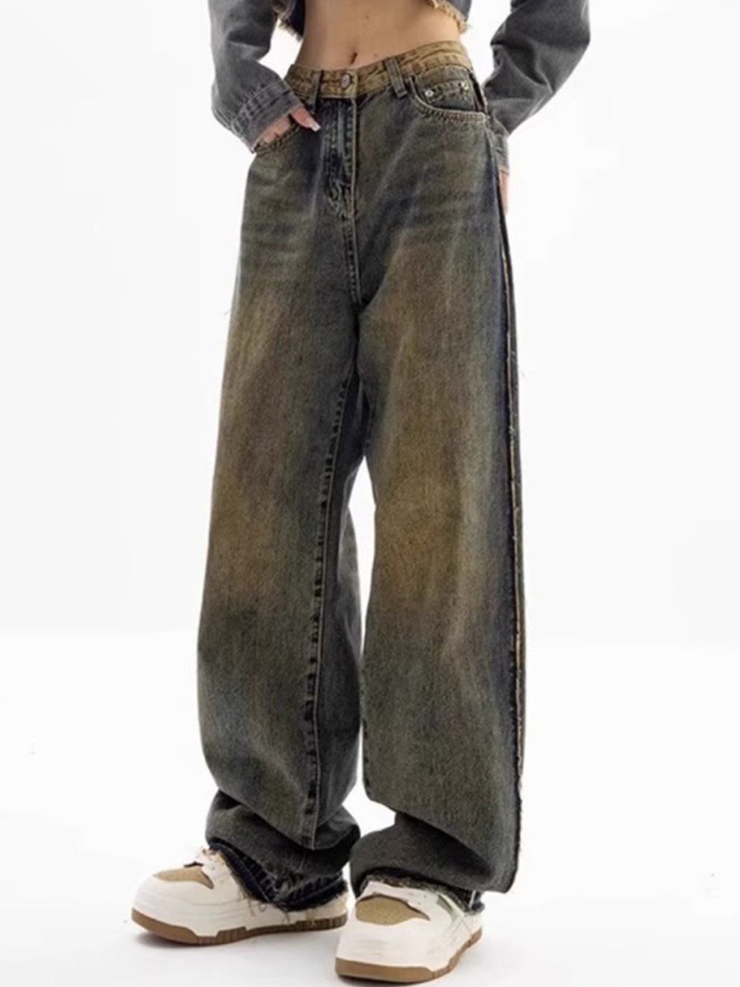 

LULU & SKY Women Boyfriend Fit Mid-Rise Light Fade Jeans, Yellow