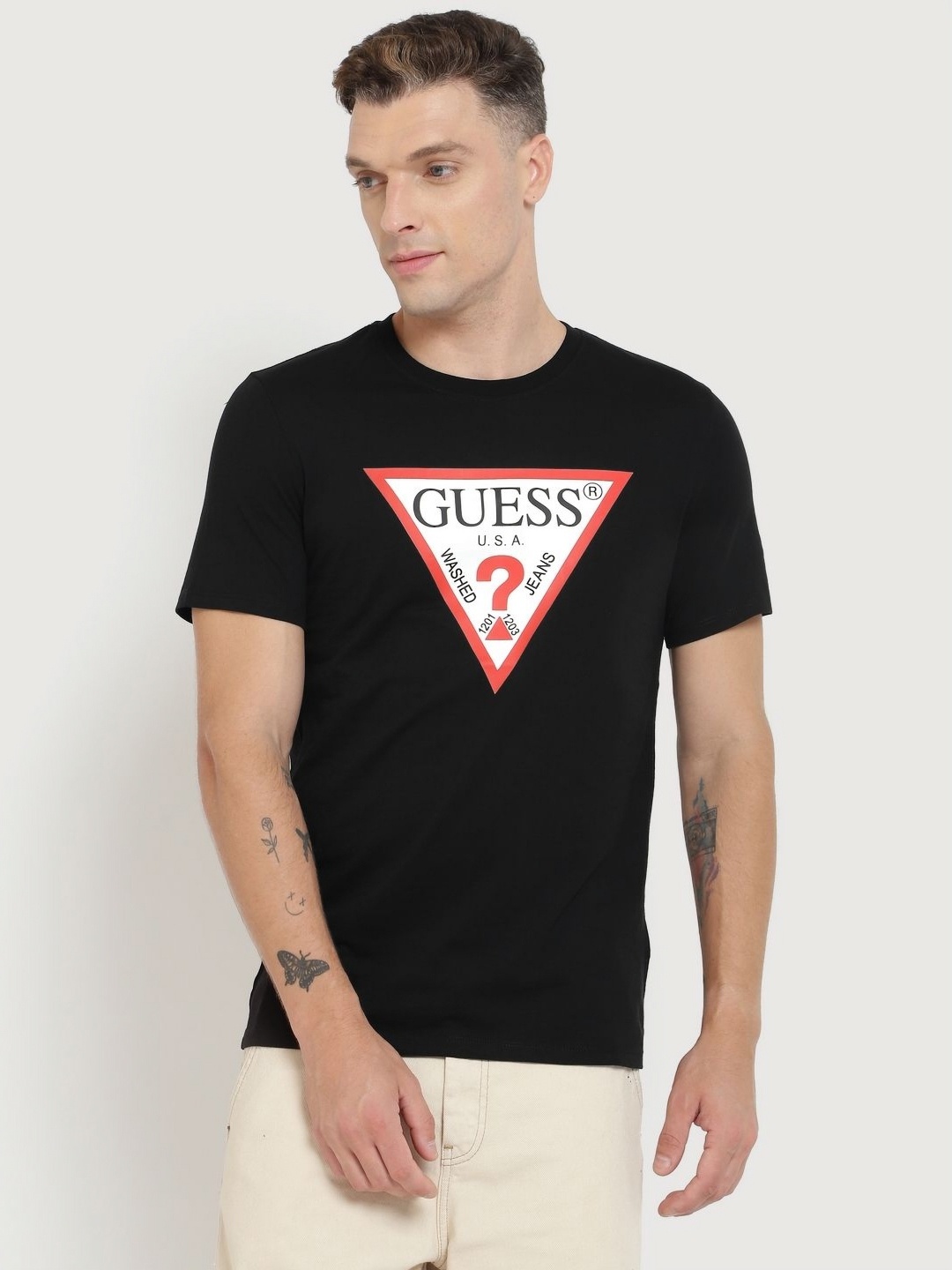 

GUESS Men Typography Printed Applique Slim Fit T-shirt, Black
