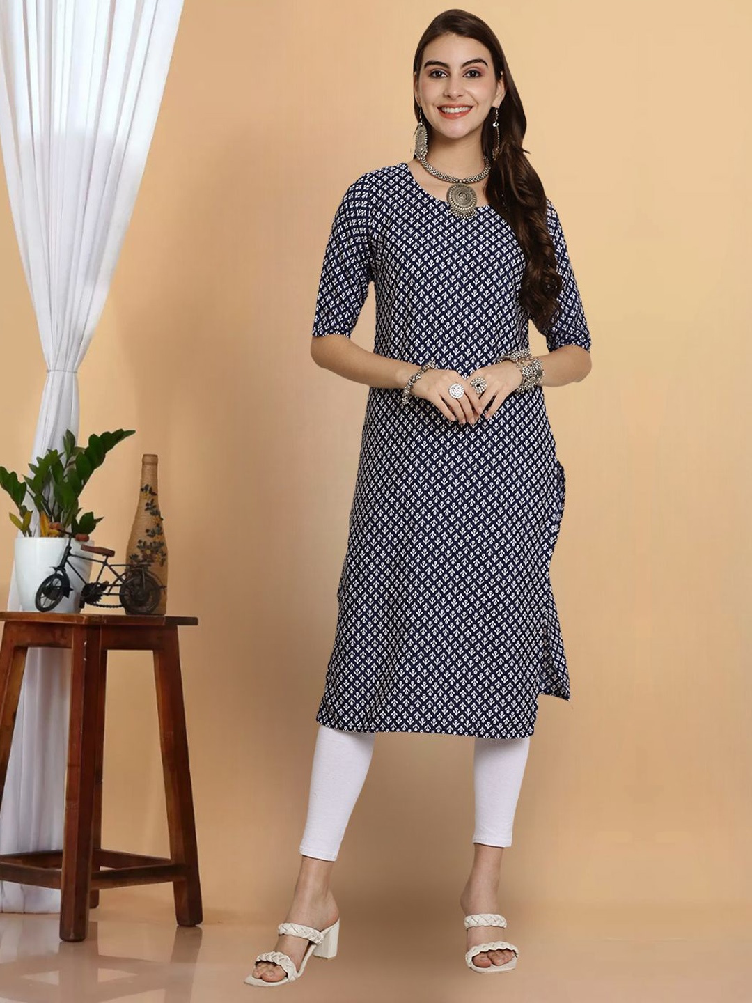 

7Threads Women Printed Thread Work Floral Crepe Anarkali Kurta, Multi