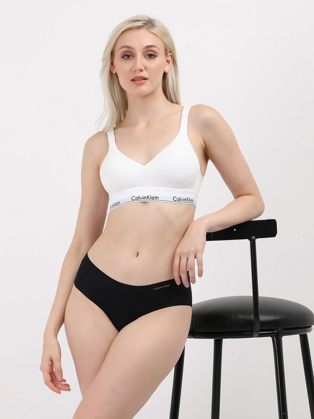 

Calvin Klein Underwear Bralette Bra Medium Coverage, White