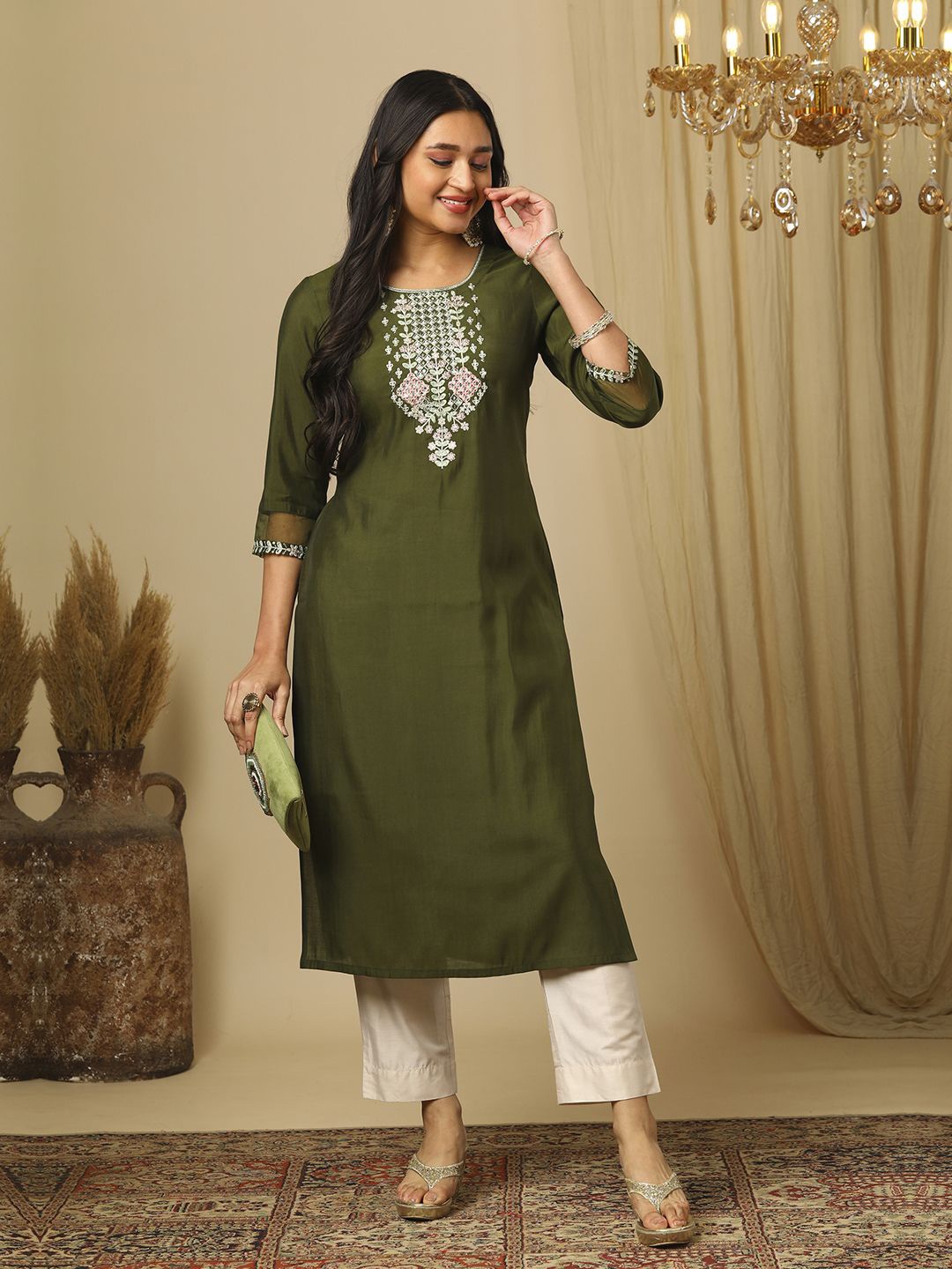 

Globus Women Yoke Design Keyhole Neck Thread Work Kurta, Green