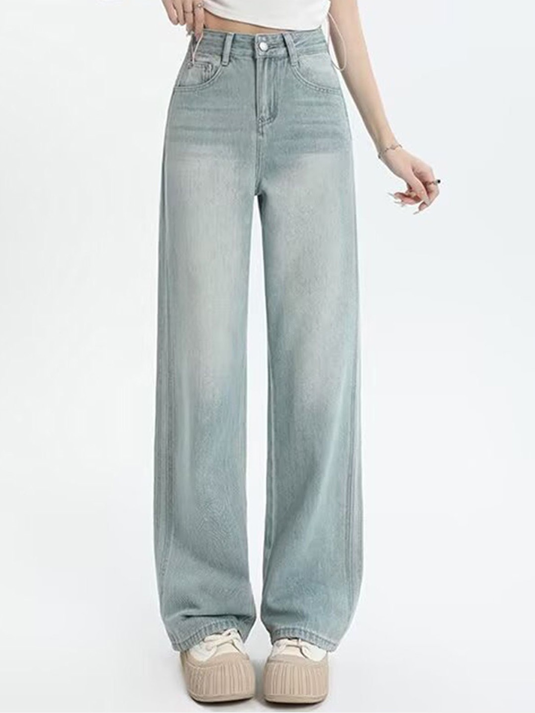

LULU & SKY Women Straight Fit High-Rise Light Fade Jeans, Blue