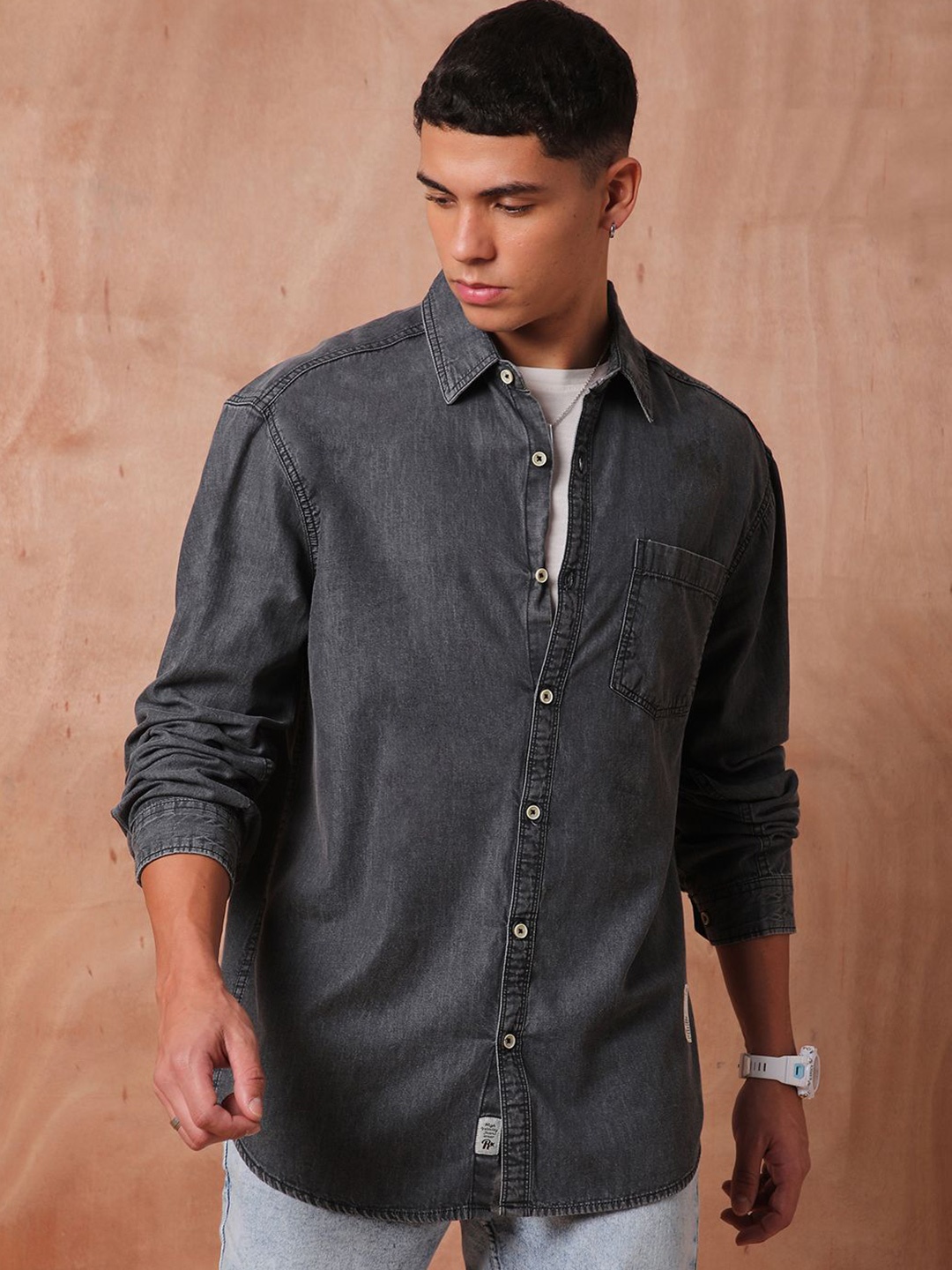 

The Roadster Lifestyle Co Relaxed Fit Denim Casual Shirts, Black