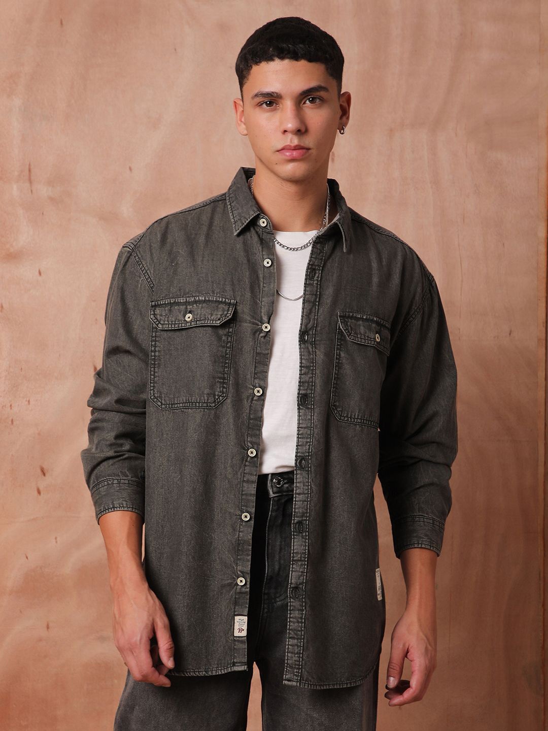 

The Roadster Lifestyle Co Relaxed Fit Longsleeves Shirts, Black