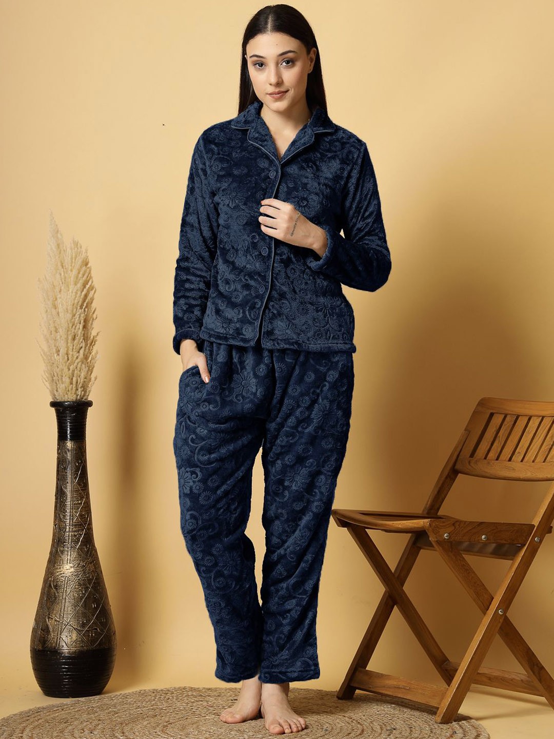 

FABINALIV Women Floral Woollen Embossed Lapel Collar Night Suit, Navy blue