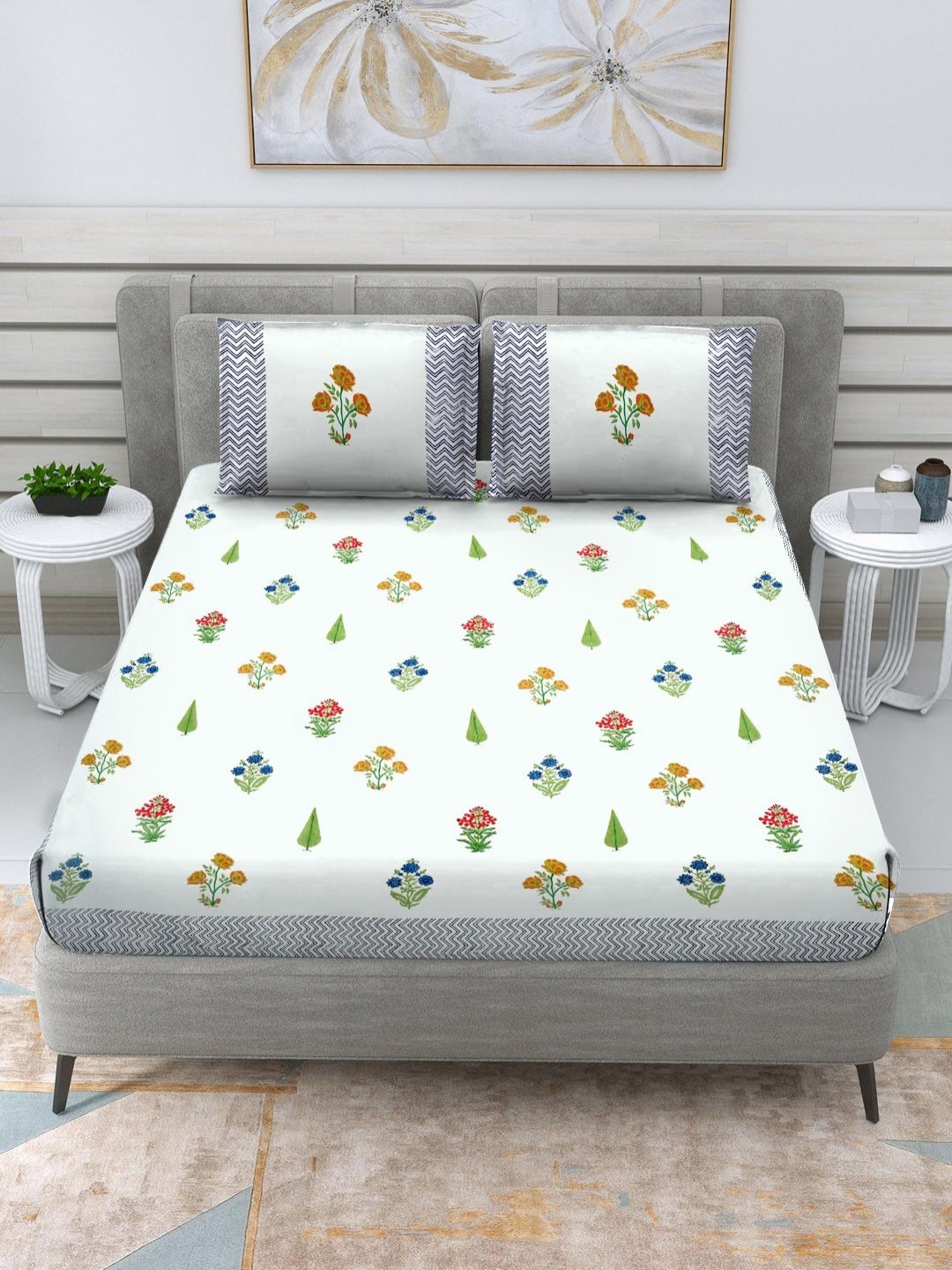 

RRC White Ethnic Motifs 400 TC King Bedsheet with 2 Pillow Covers