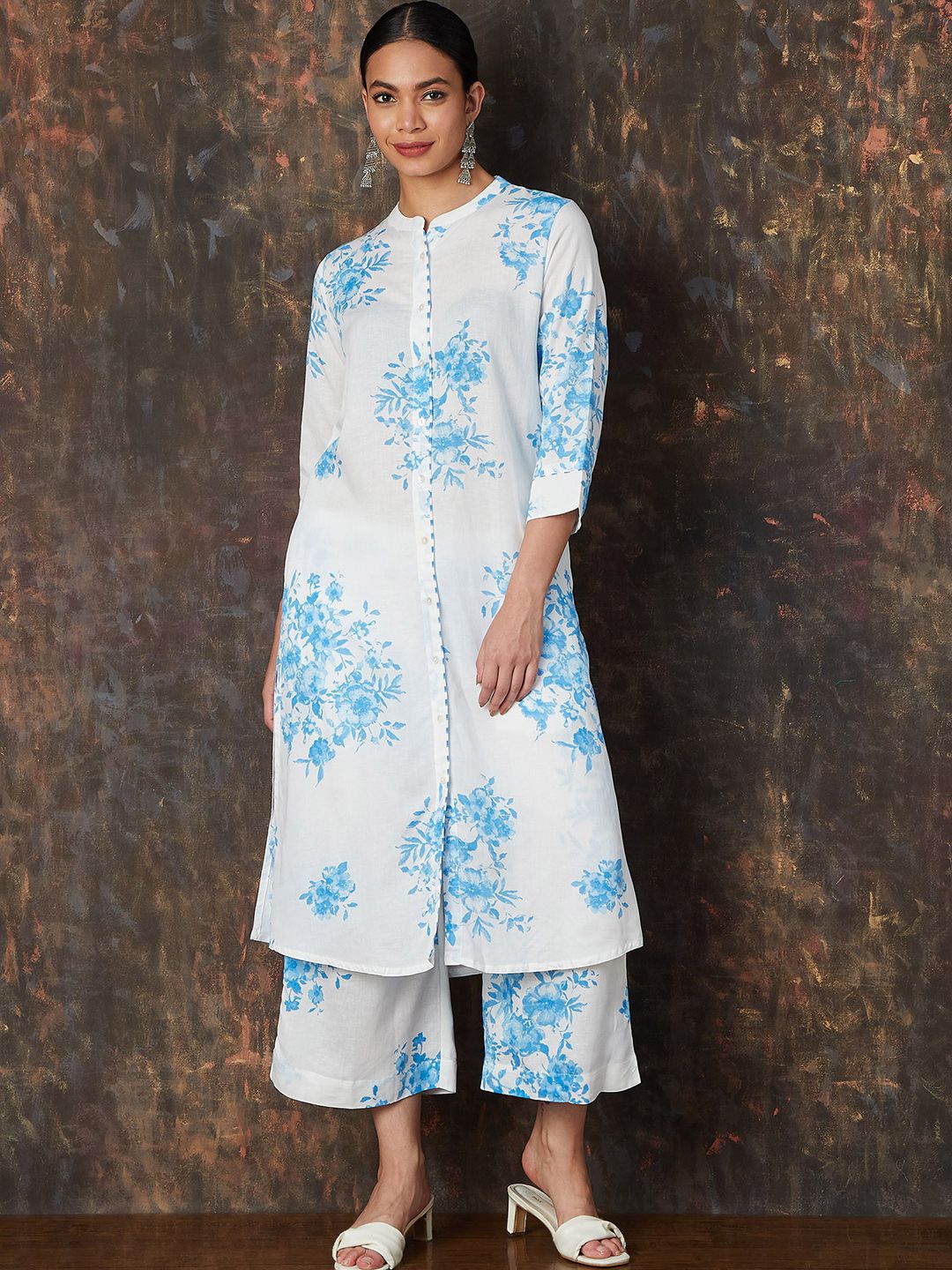 

Melange by Lifestyle Women Floral Printed Regular Kurta with Palazzos, Blue