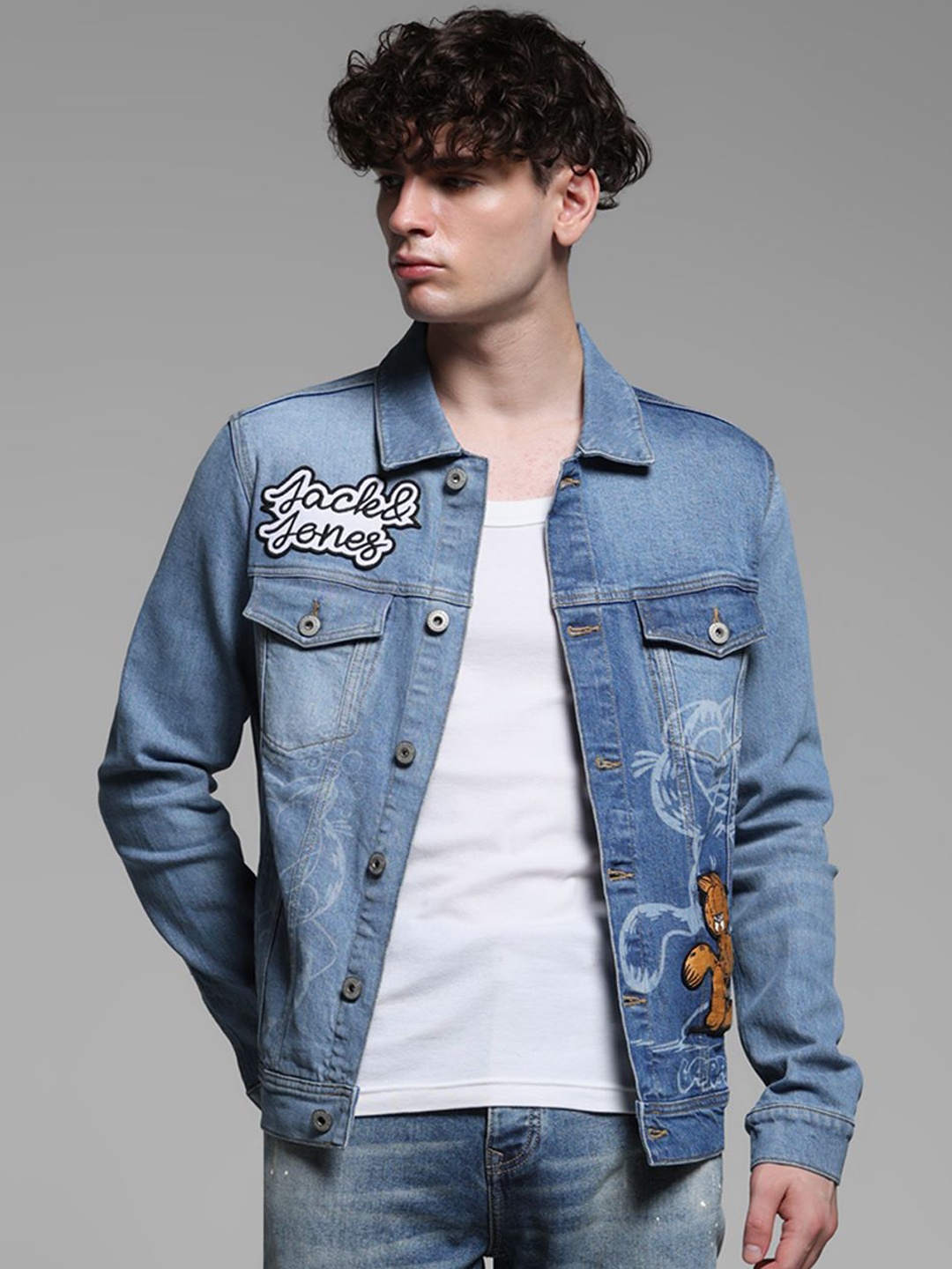 

Jack & Jones Men Washed Colourblocked Crop Denim Jacket with Patchwork, Blue