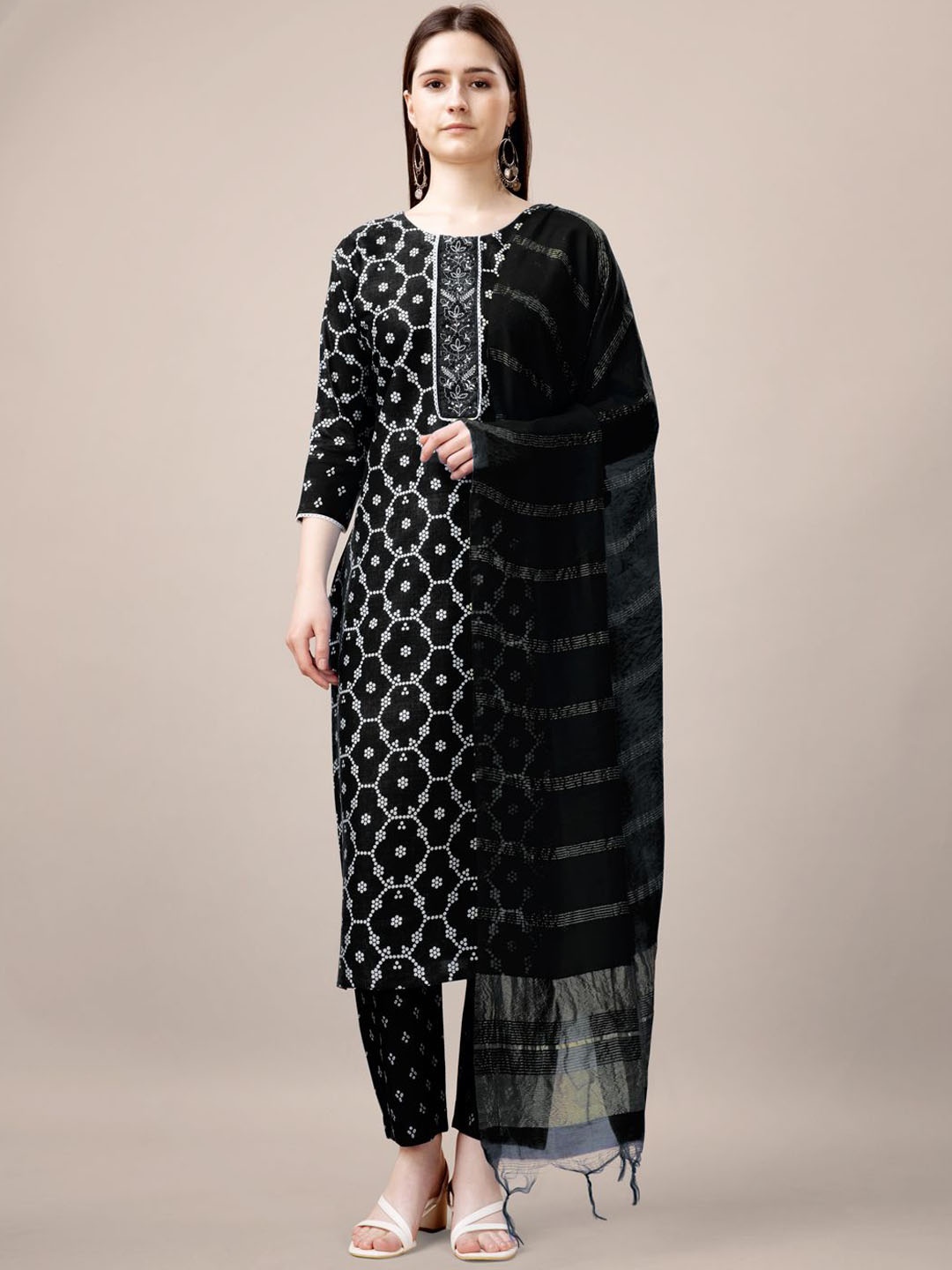 

devkison Designer Women Printed Regular Thread Work Kurta with Trousers & With Dupatta, Black