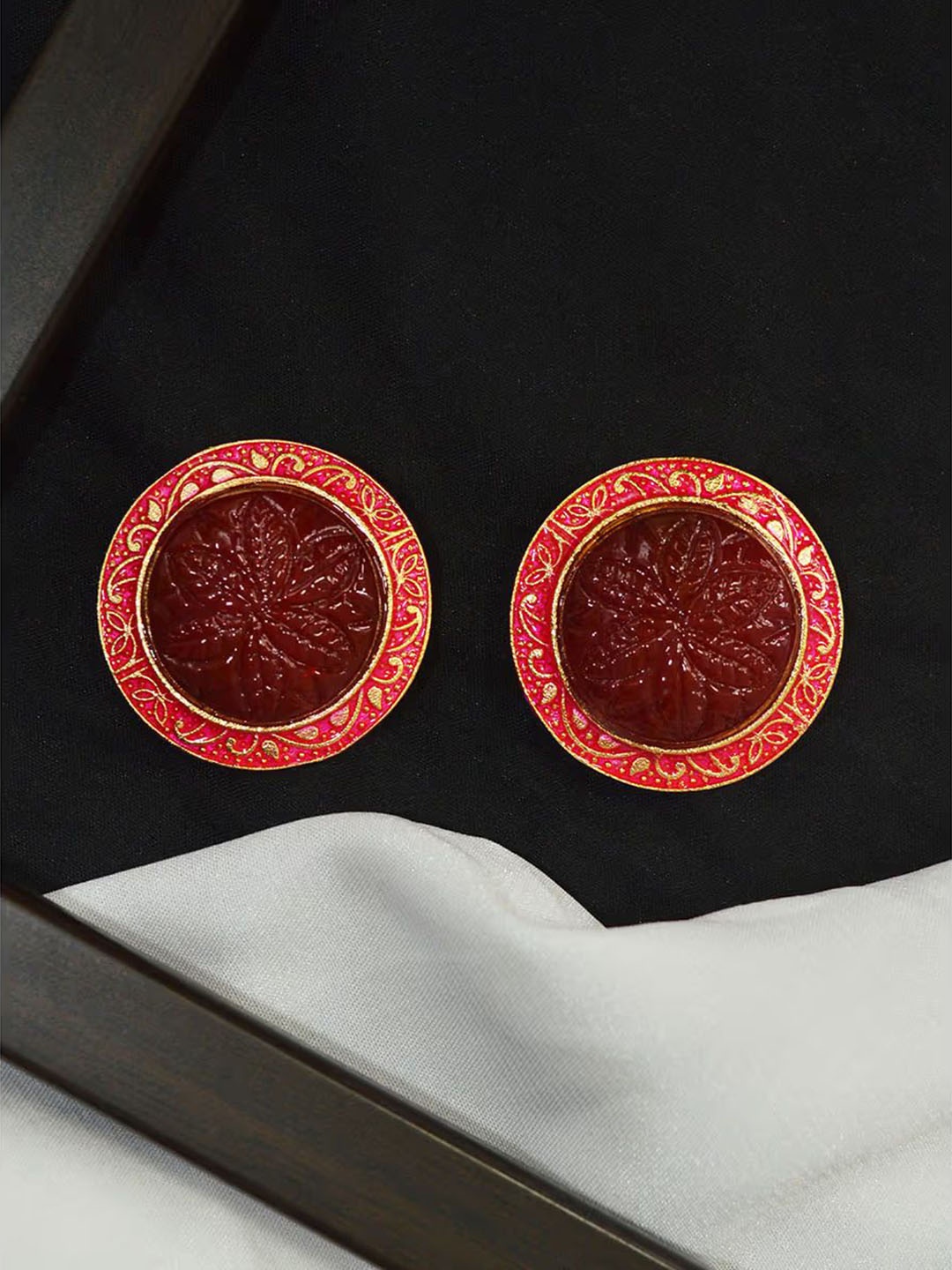 

Niscka Contemporary Studs Earrings, Pink