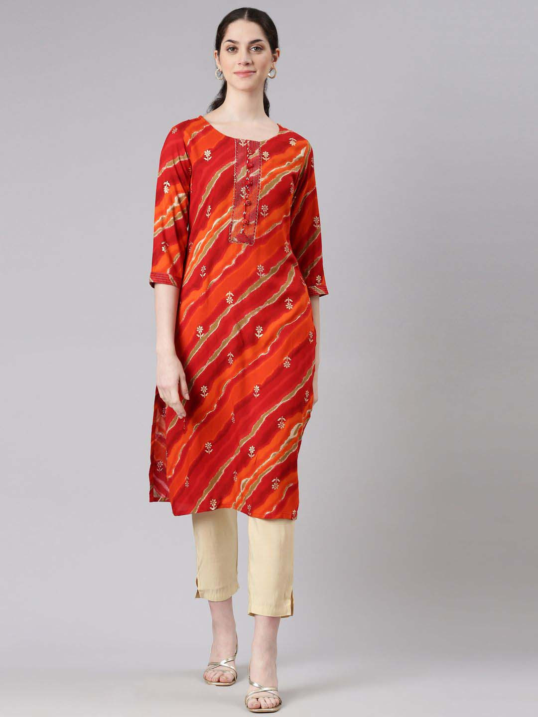

Neerus Women Striped Keyhole Neck Kaftan Kurta, Orange