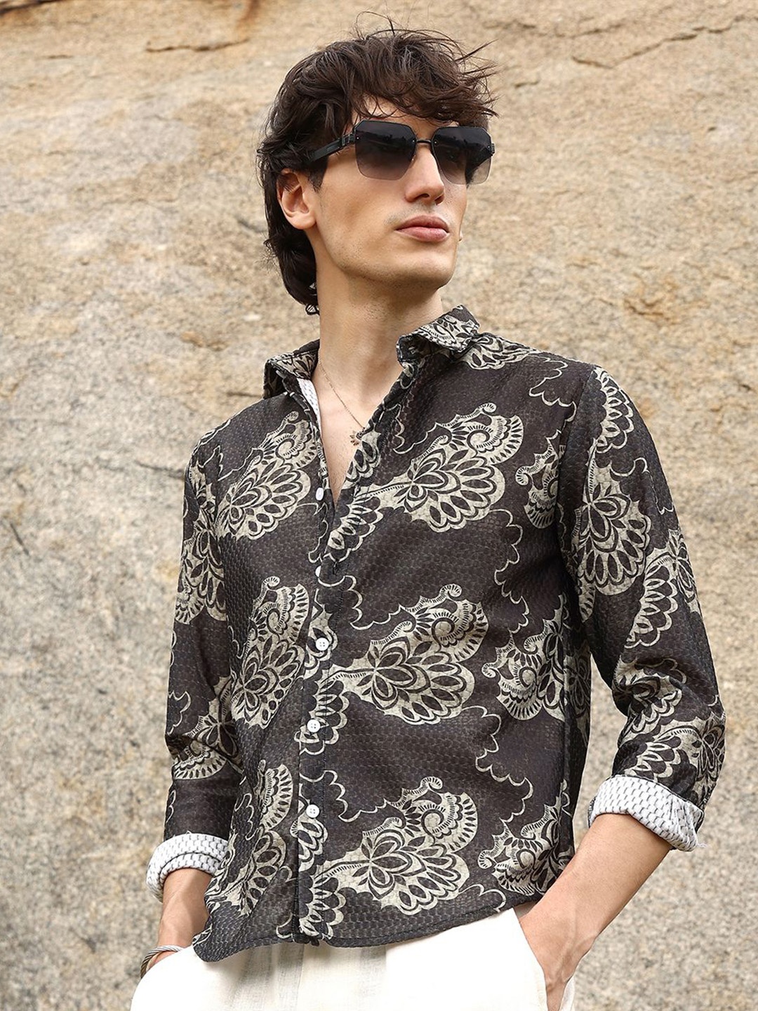 

Campus Sutra Men Comfort Opaque Printed Casual Shirt, Black