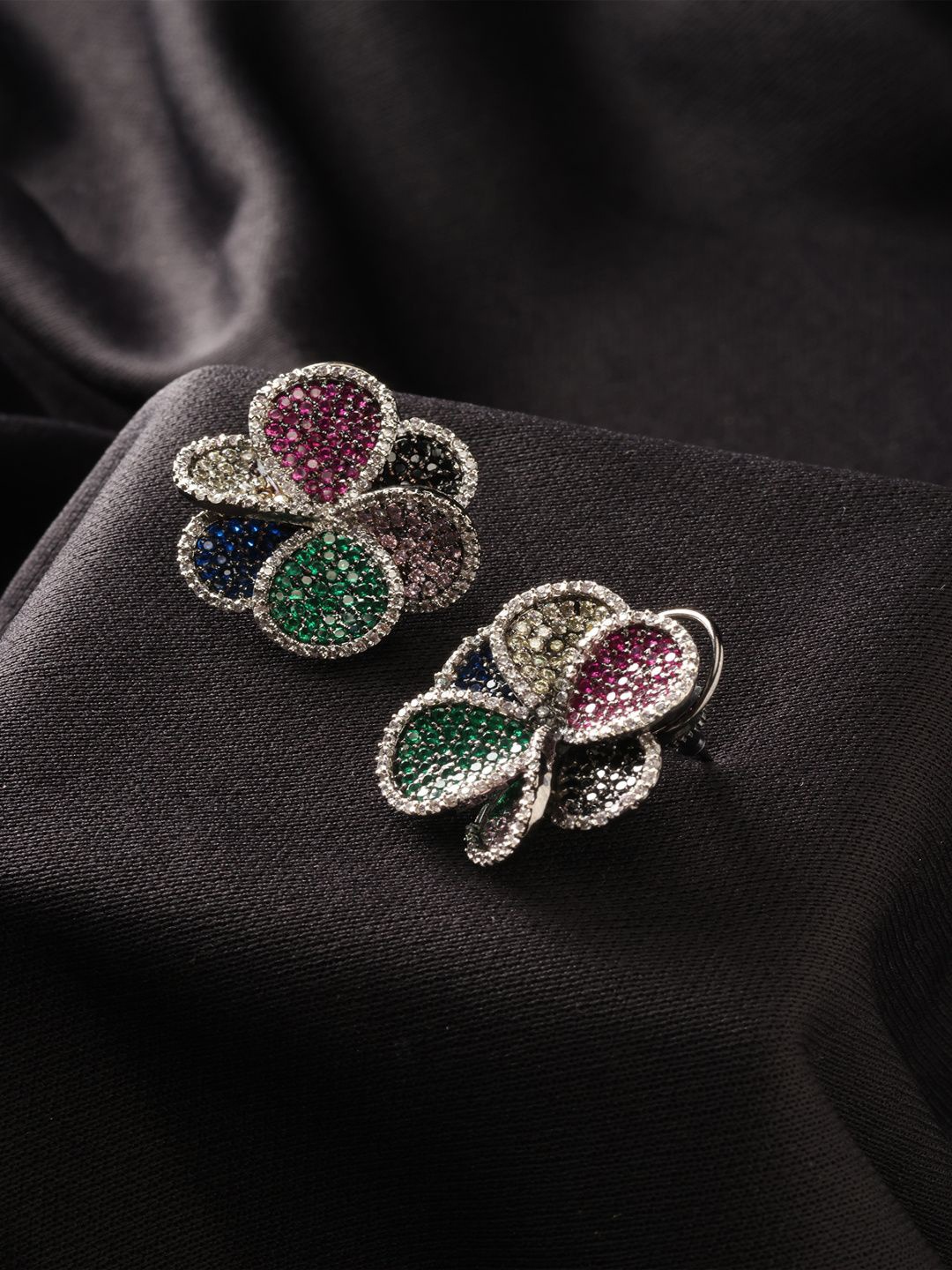 

Niscka Contemporary Studs Earrings, Multi