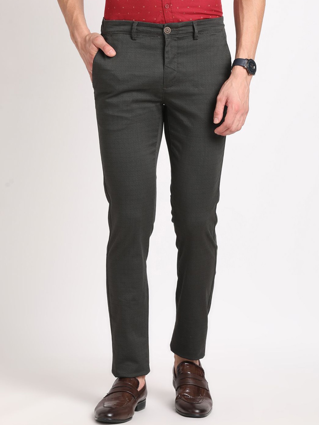 

Turtle Men Relaxed Tapered Fit Trousers, Grey