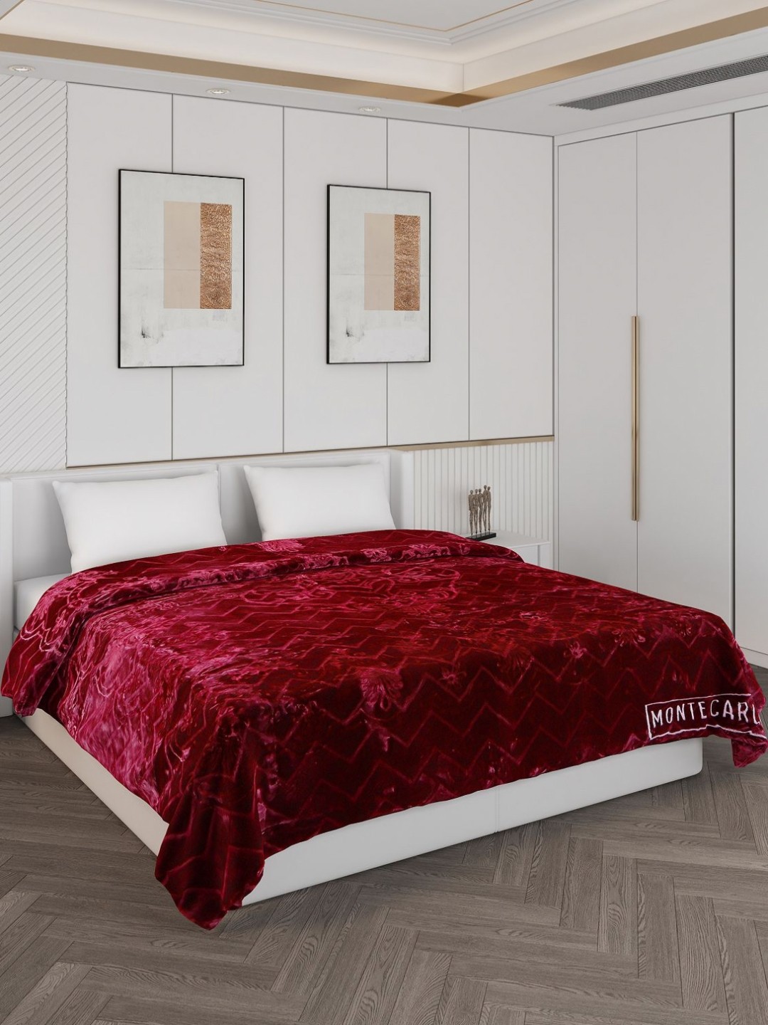 

Monte Carlo Red Ethnic Motifs Heavy Winter Double Bed Blanket