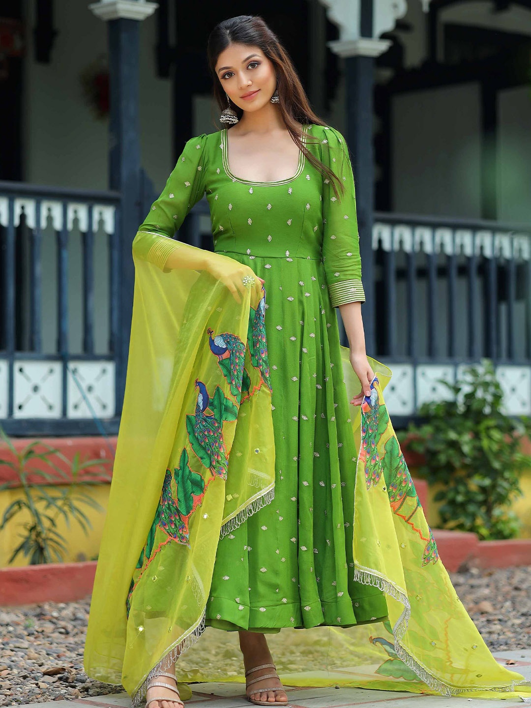 

Bullion Knot Floral Print Georgette Maxi Dress, Green