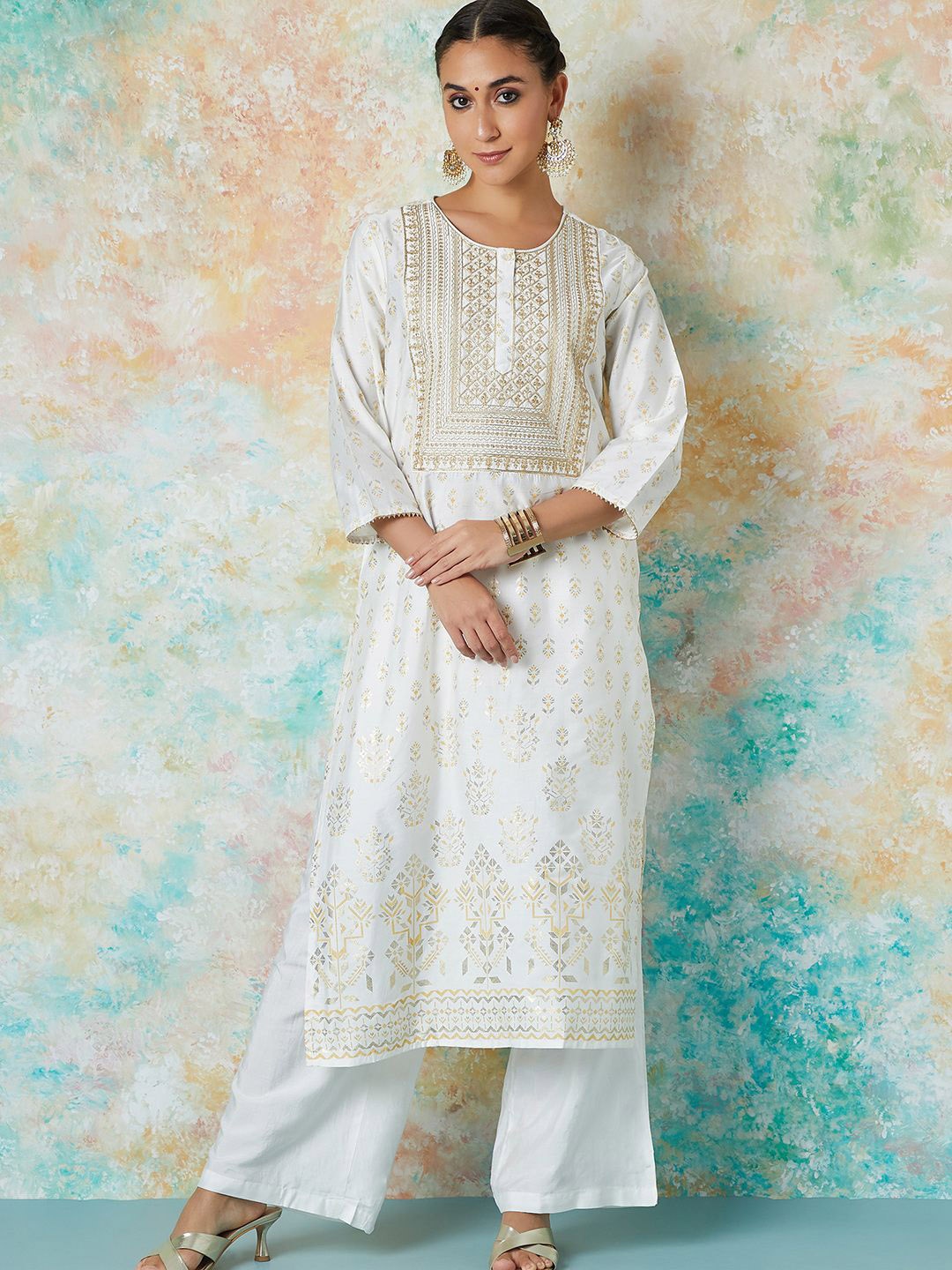 

Melange by Lifestyle Women Floral Embroidered Regular Kurta with Pyjamas & With Dupatta, Off white