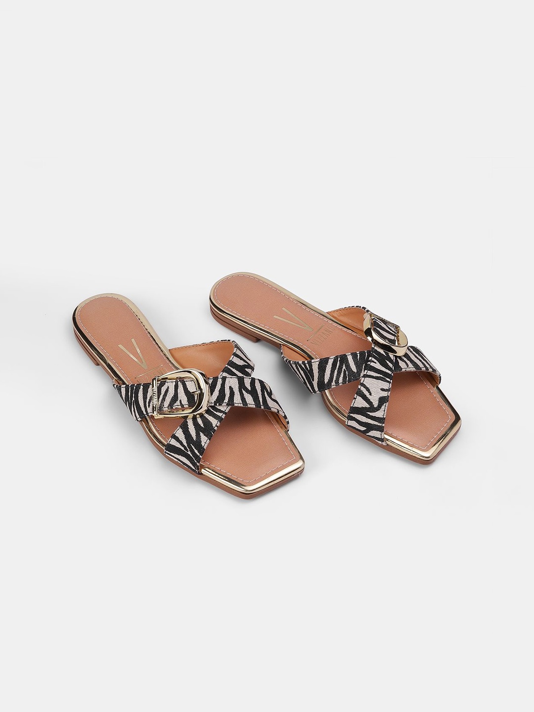 

Vizzano Women Printed One Toe Flats with Buckles, Black