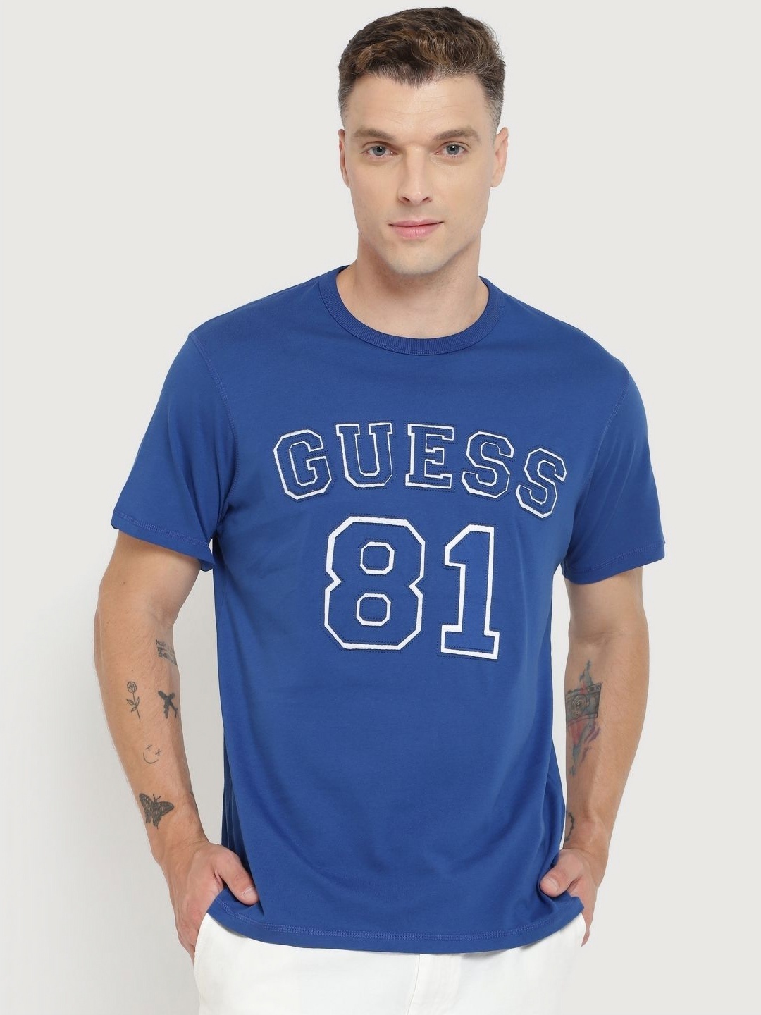 

GUESS Men Typography Applique T-shirt, Blue