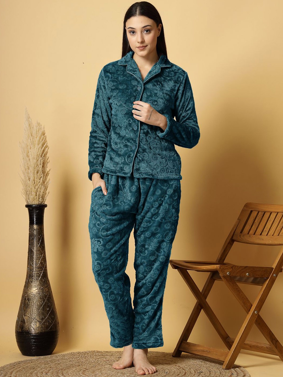 

FABINALIV Floral Embossed Lapel Collar Winter Night Suit, Teal