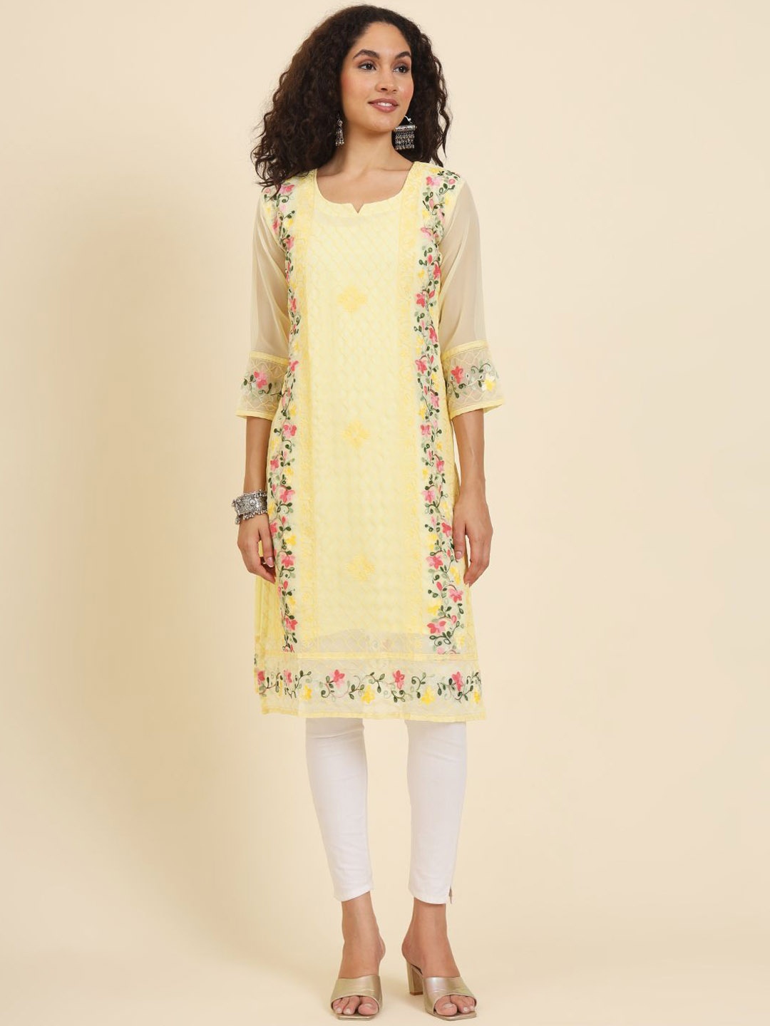 

VAIRAGEE Women Geometric Embroidered Flared Sleeves Thread Work Georgette Kaftan Kurta, Yellow