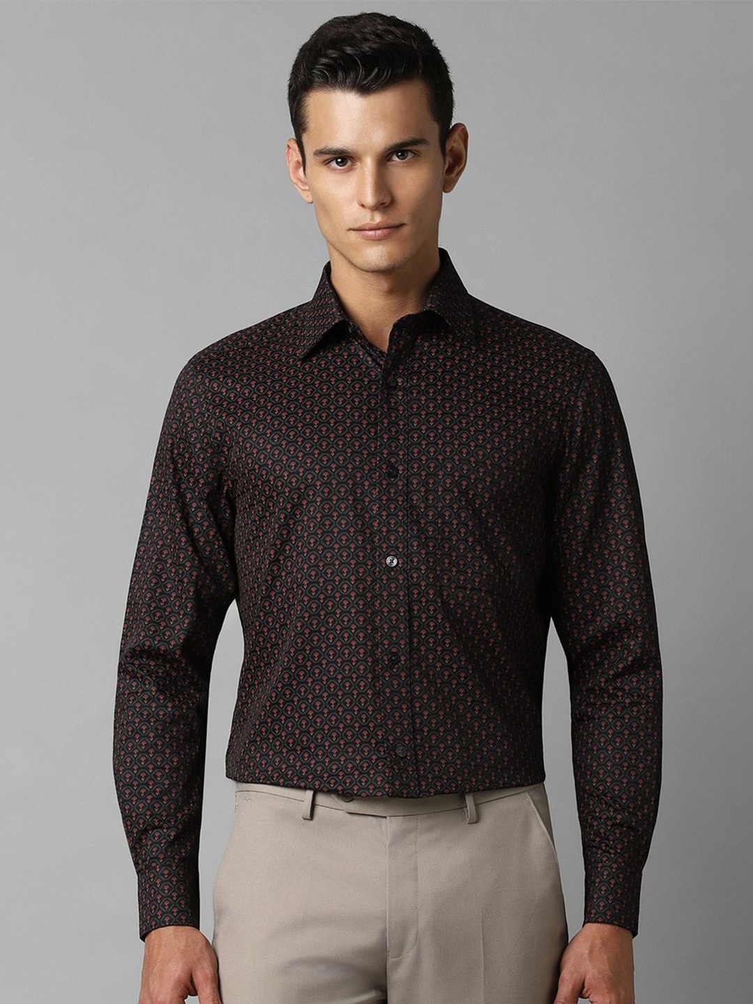 

Louis Philippe Men Classic Opaque Printed Formal Shirt, Black