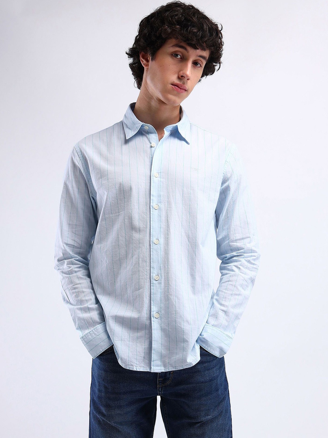 

Flying Machine Men Slim Fit Opaque Striped Casual Shirt, Blue