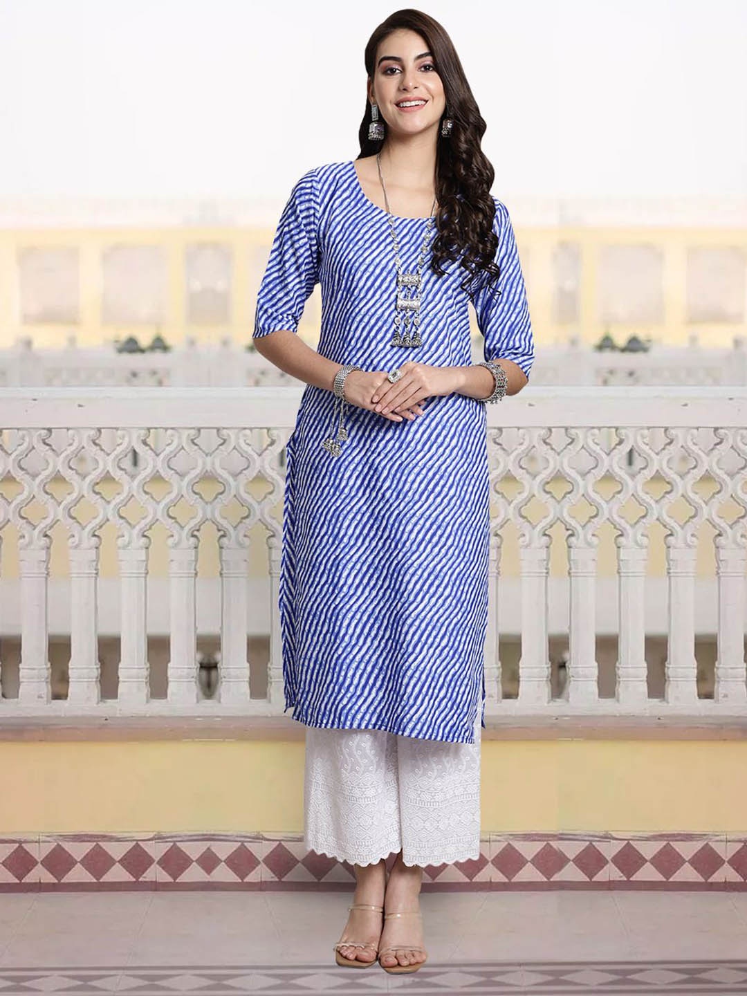 

7Threads Women Geometric Printed Sequinned Floral Crepe Kurta, Multi