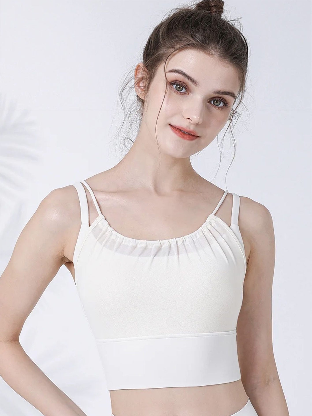 

LULU & SKY Crop Top, White