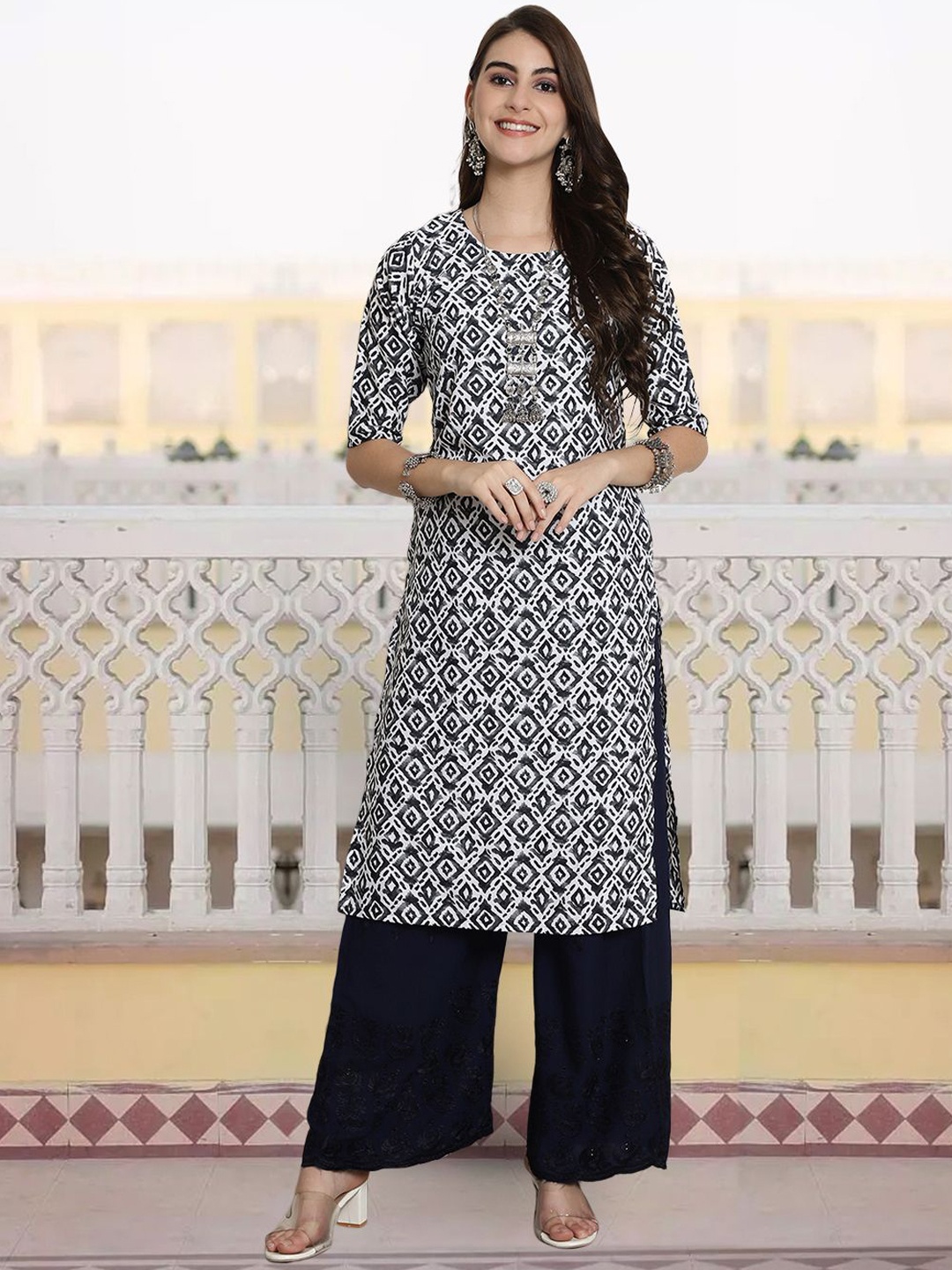 

7Threads Women Ethnic Motifs Printed Sequinned Floral Crepe Kurta, Multi