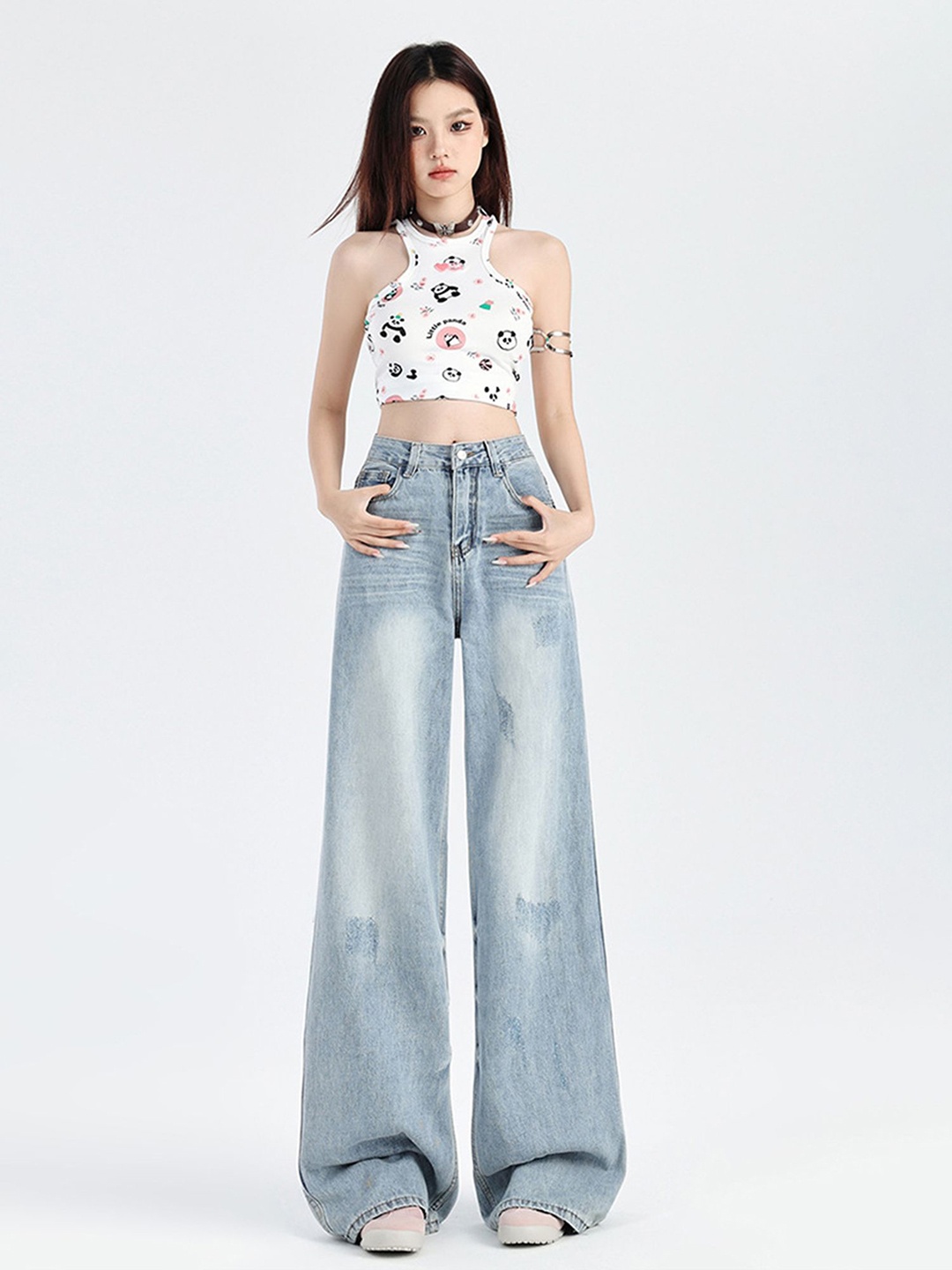 

LULU & SKY Women Wide Leg High-Rise Mildly Distressed Heavy Fade Jeans, Blue