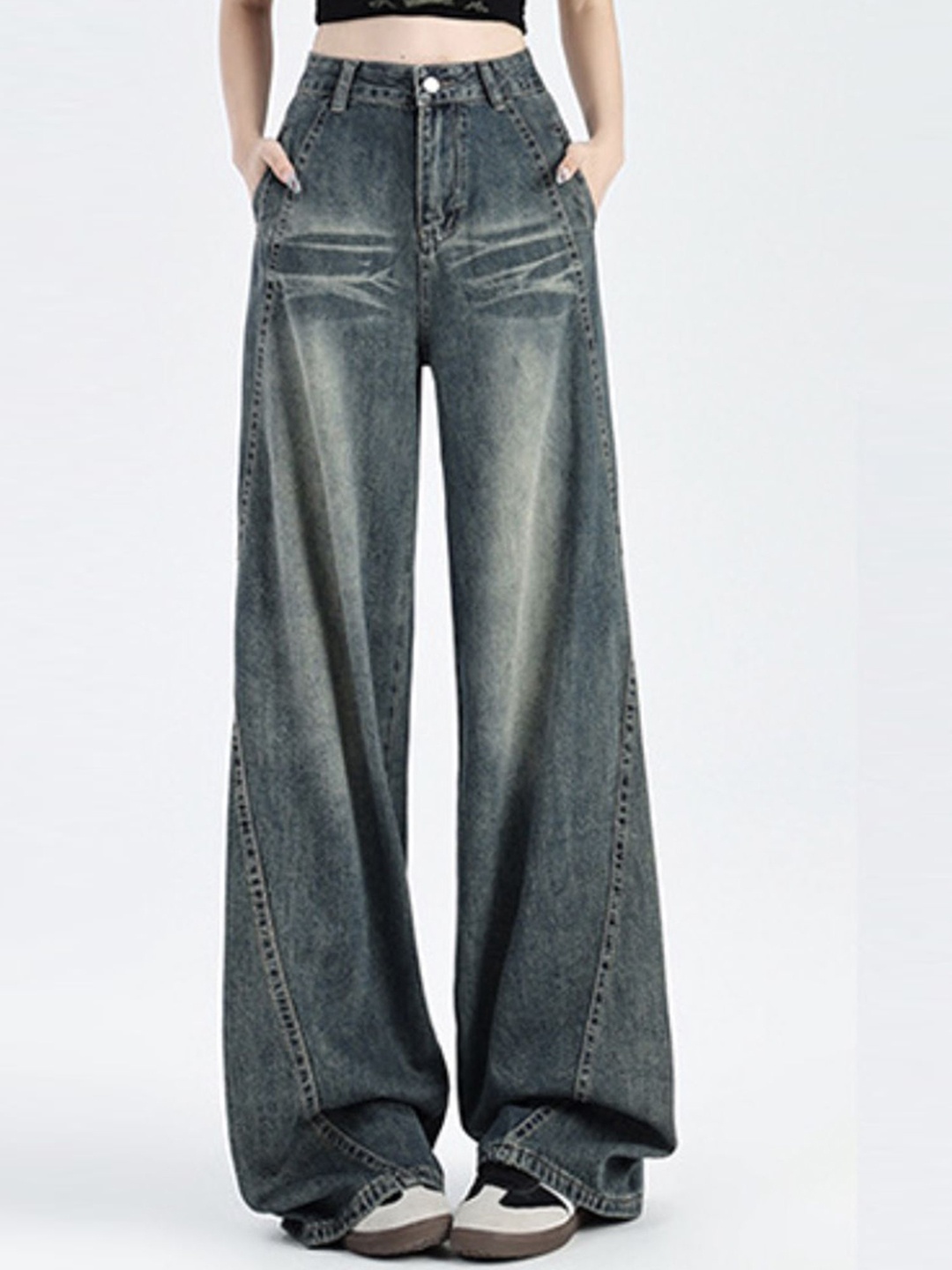 

LULU & SKY Women Wide Leg High-Rise Low Distress Heavy Fade Jeans, Blue