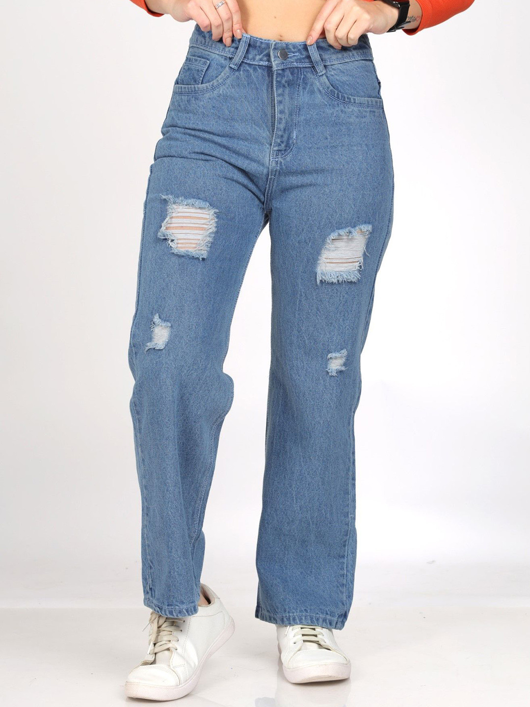 

DLOB Women Straight Fit High-Rise Mildly Distressed Light Fade Jeans, Blue