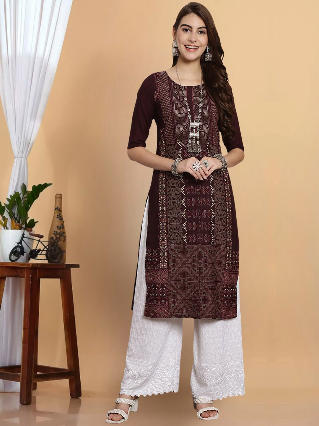 

7Threads Women Geometric Printed Thread Work Floral Crepe Kurta, Multi