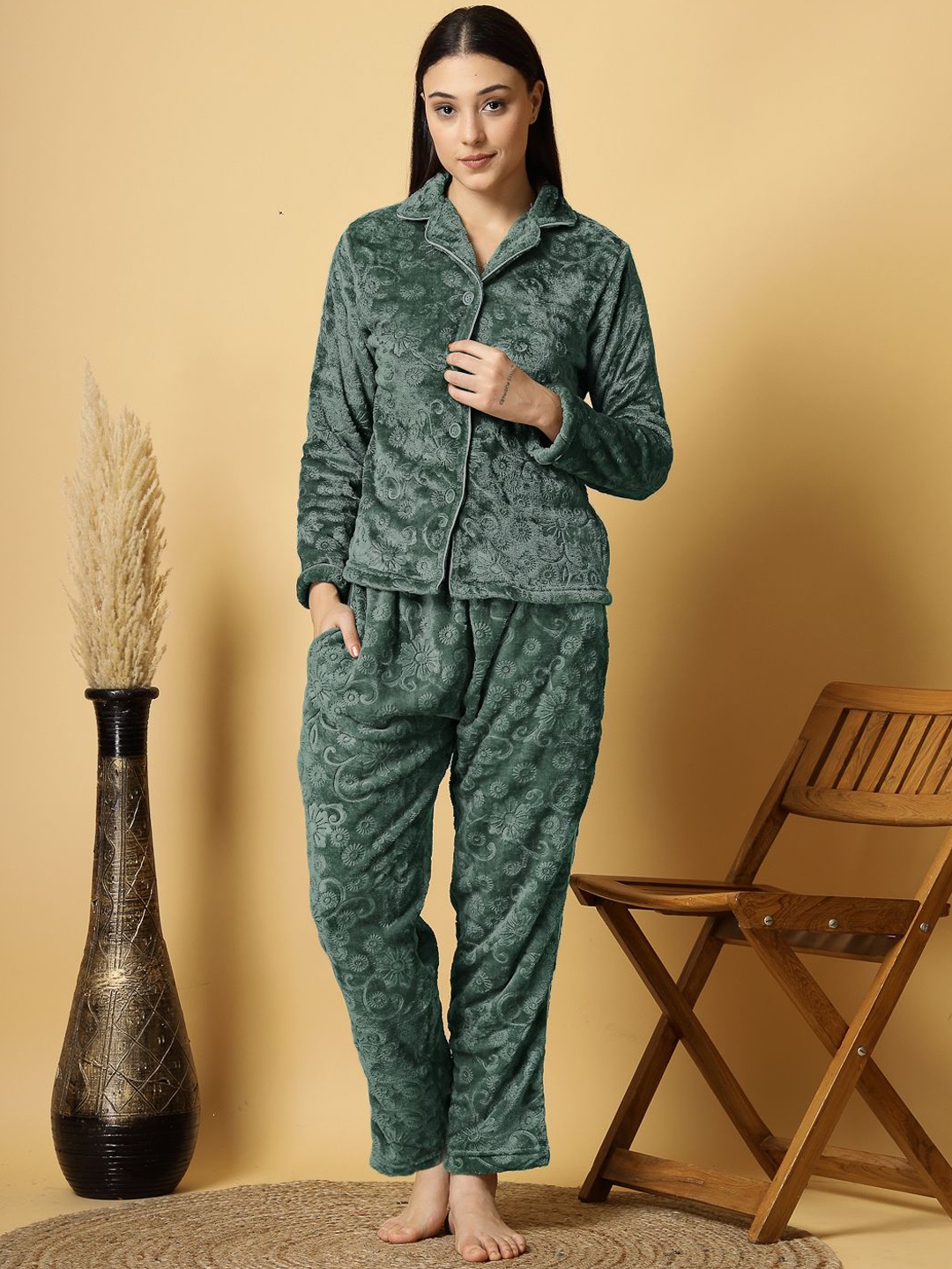 

FABINALIV Floral Embossed Lapel Collar Winter Night Suit, Sea green