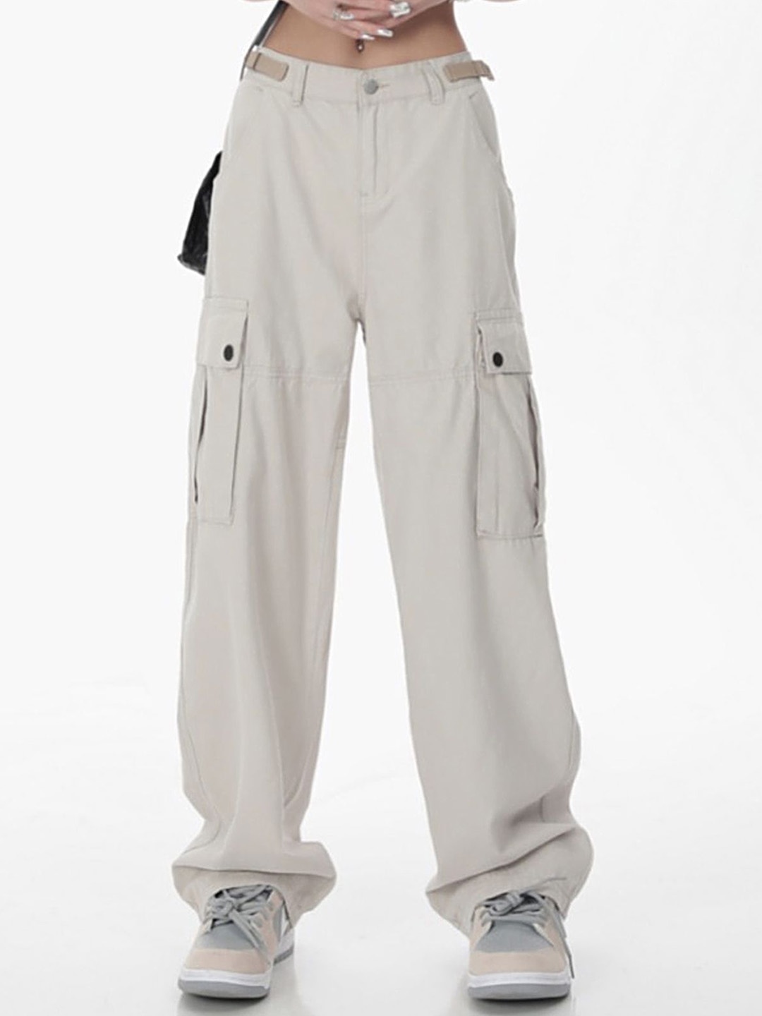 

LULU & SKY Women Loose Fit Low-Rise Cargos Trousers, Beige