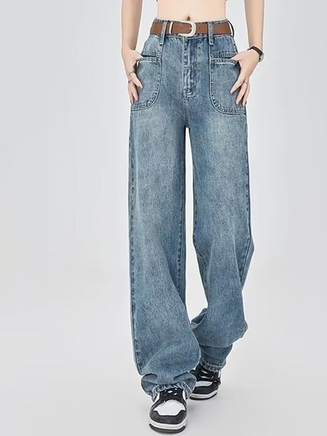 

LULU & SKY Women Boyfriend Fit High-Rise Light Fade Jeans, Blue