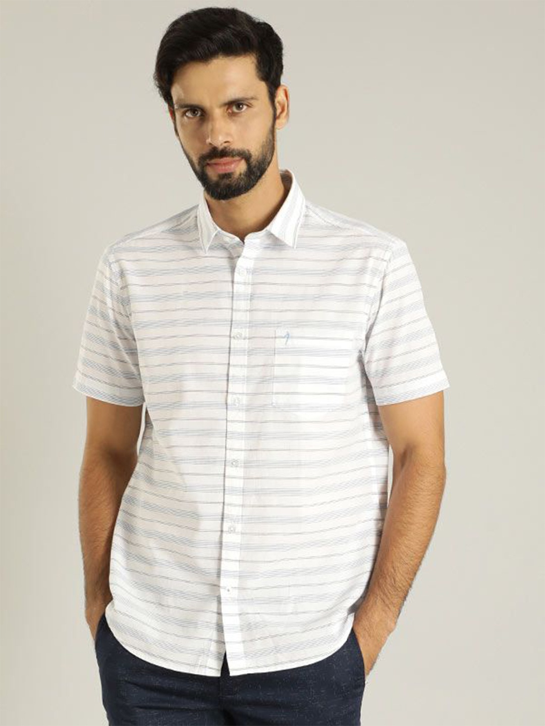 

Indian Terrain Men India Slim Spread Collar Striped Cotton Slim Fit Casual Shirt, White