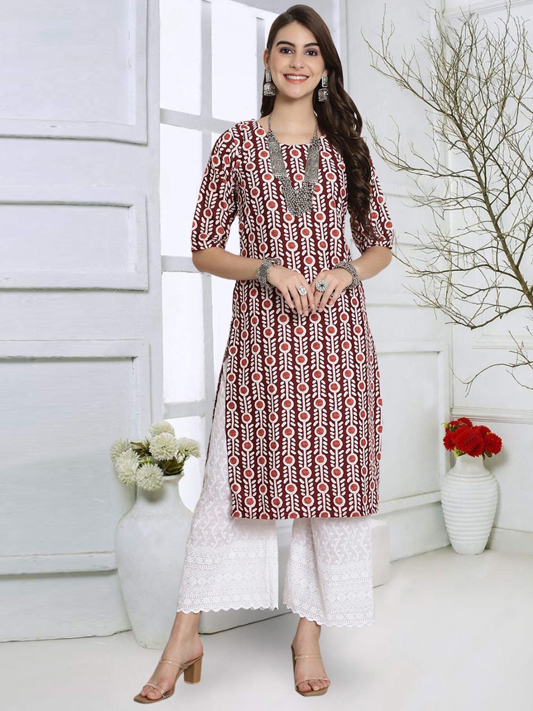 

7Threads Women Geometric Striped Keyhole Neck Mirror Work Floral Crepe Kurta, Multi