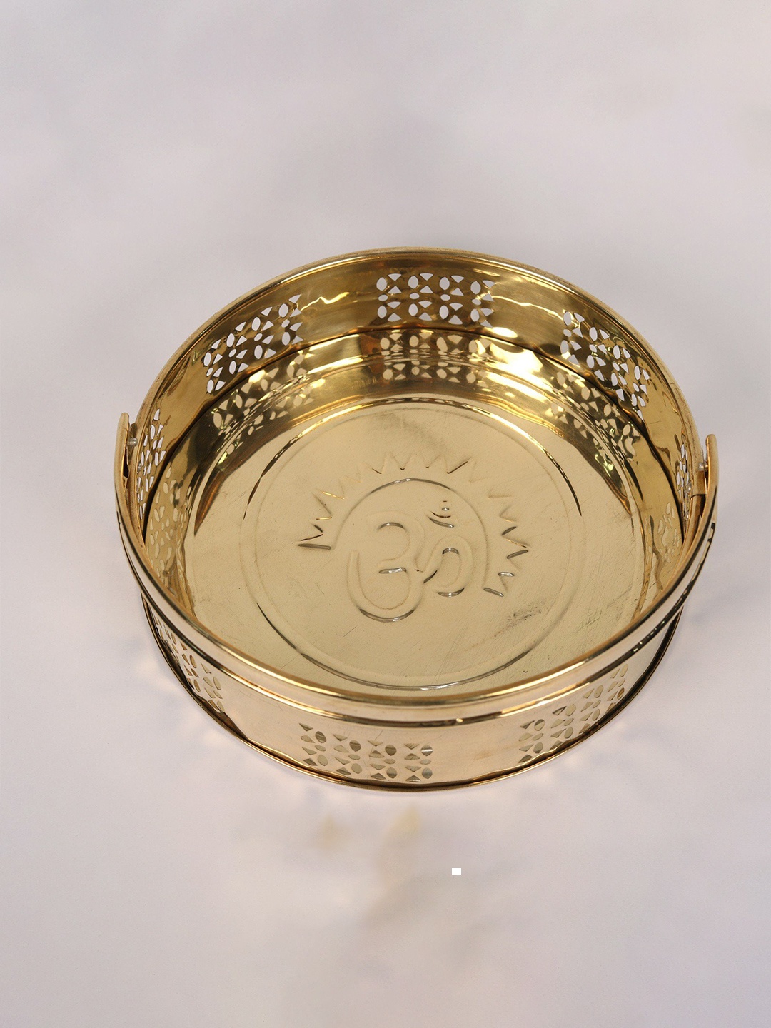 

Exotic India Brass Pooja Flower Basket (Pookudai), Gold