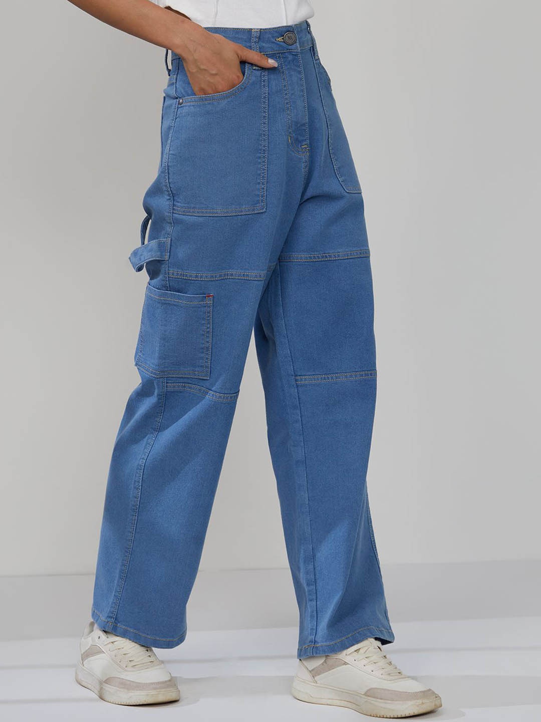 

Campus Sutra Women Comfort Straight Fit High-Rise Cotton Stretchable Jeans, Blue