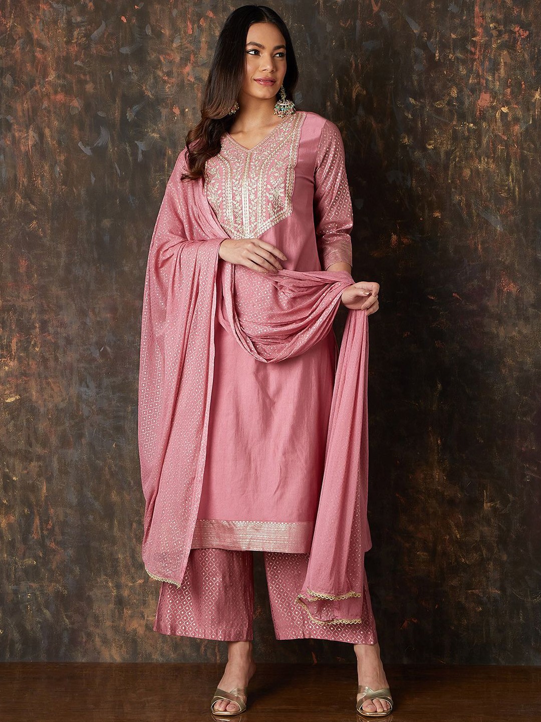 

Melange by Lifestyle Women Floral Embroidered Regular Pure Cotton Kurta with Pyjamas & With Dupatta, Mauve