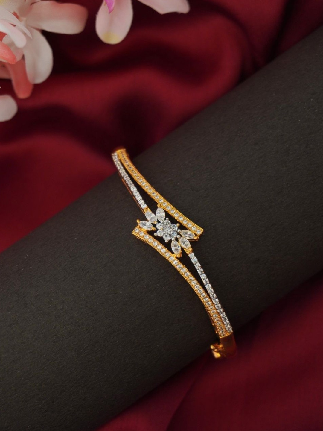 

Niscka Women Cubic Zirconia Gold-Plated Bangle-Style Bracelet