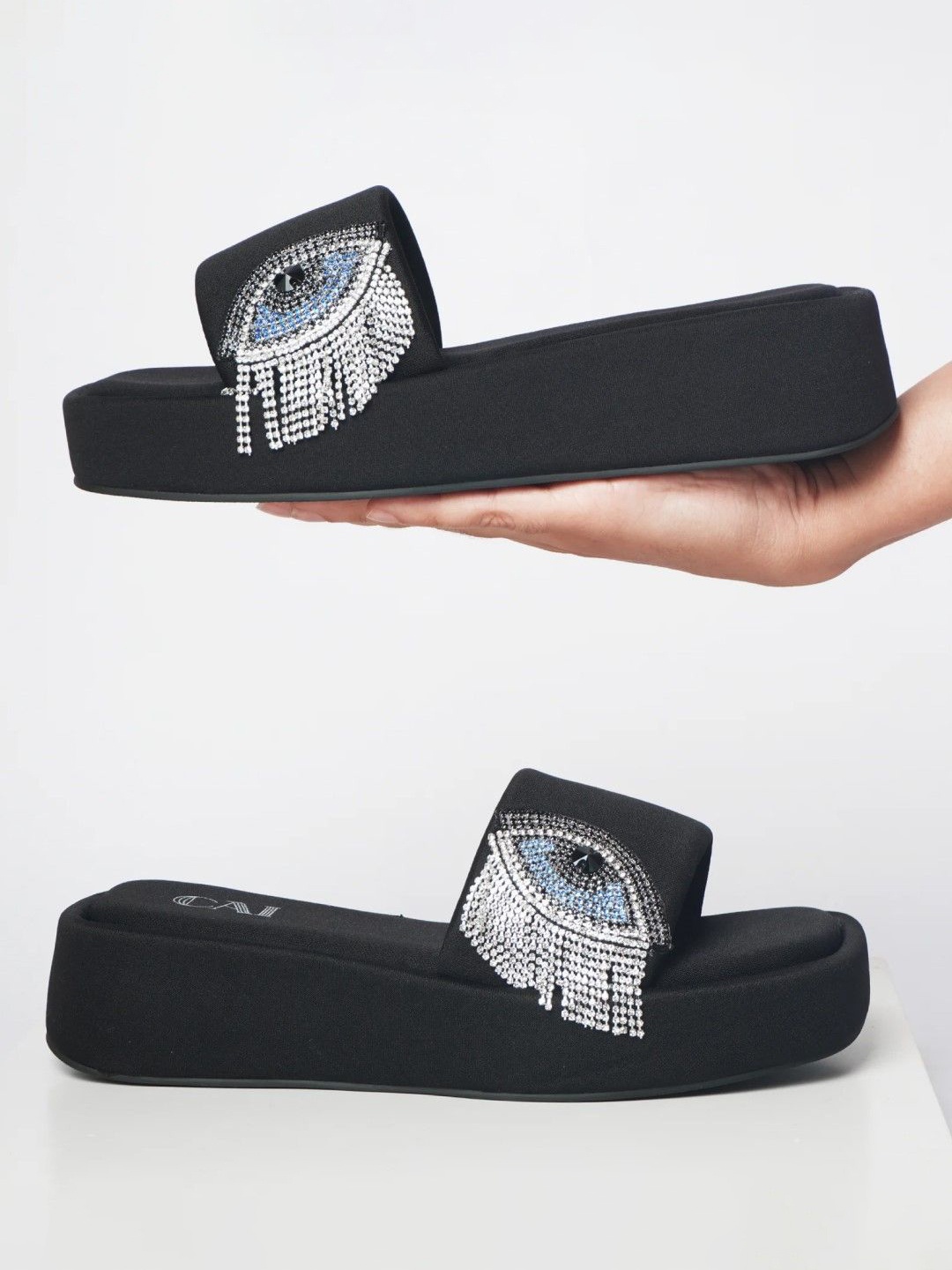 

CAI EYEconic Rise Platforms, Black