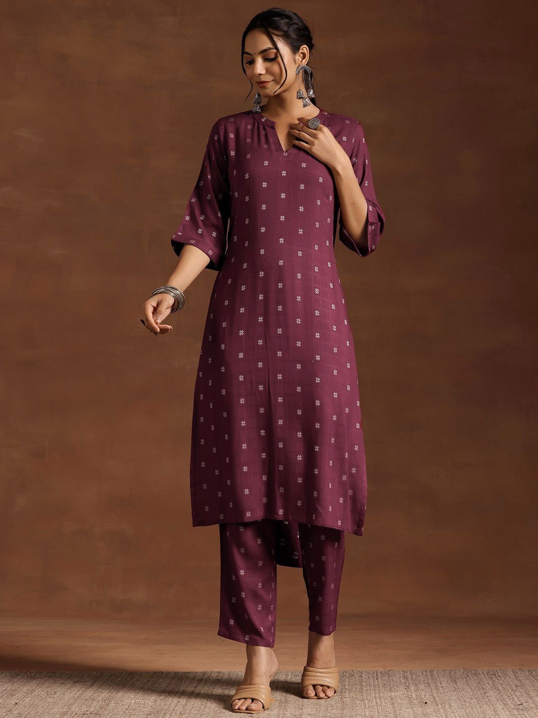 

Libas Women Ethnic Motifs Regular Kurta with Trousers, Burgundy