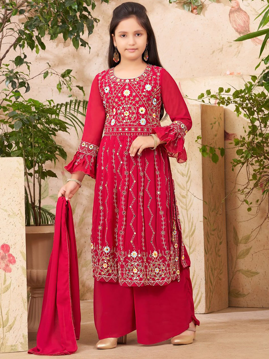 

Aarika Girls Floral Embroidered Regular Thread Work Kurta with Palazzos & With Dupatta, Pink