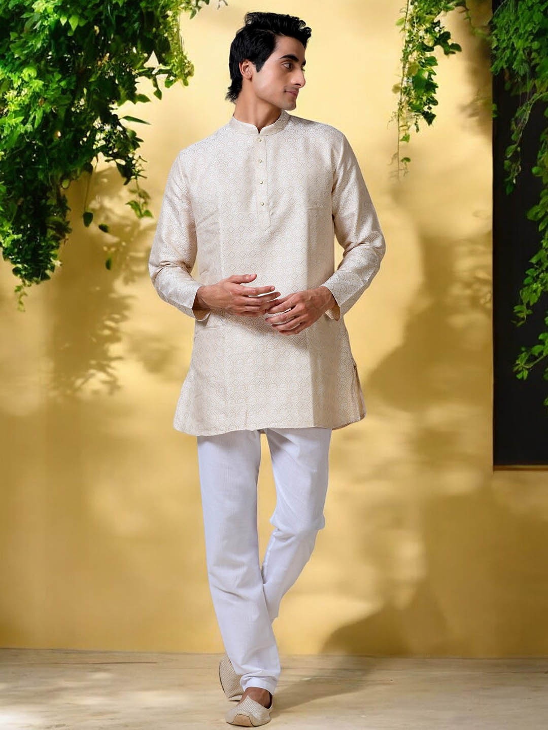 

TATTVA Men Thread Work Kurta, Cream
