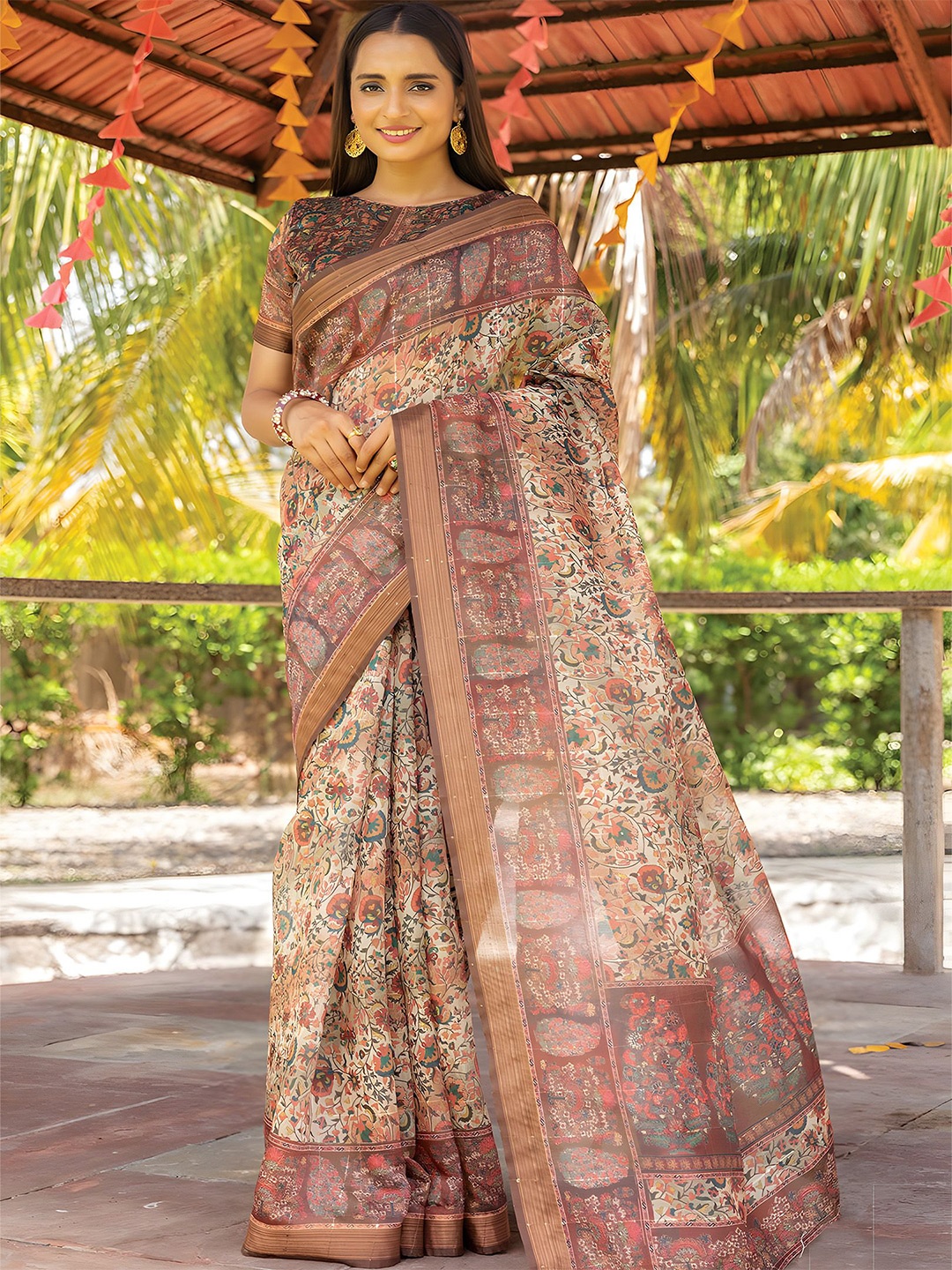 

Anouk Floral Sequinned Linen Blend Saree, Brown