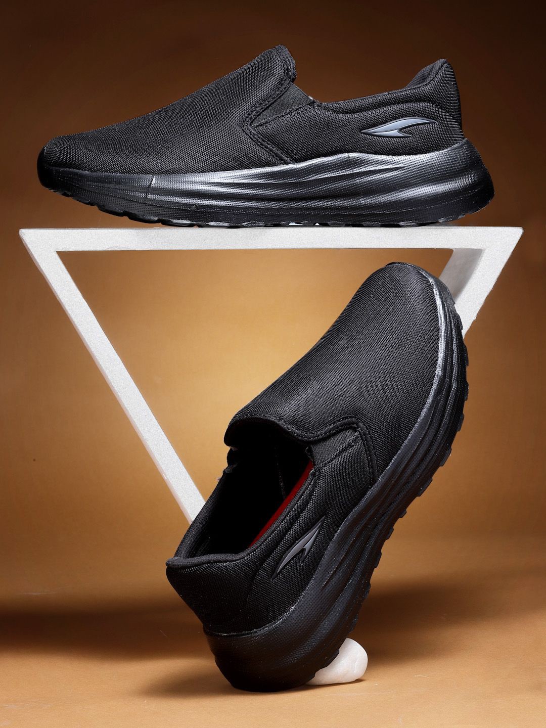 

ASIAN Men Slip-On Sneakers, Black