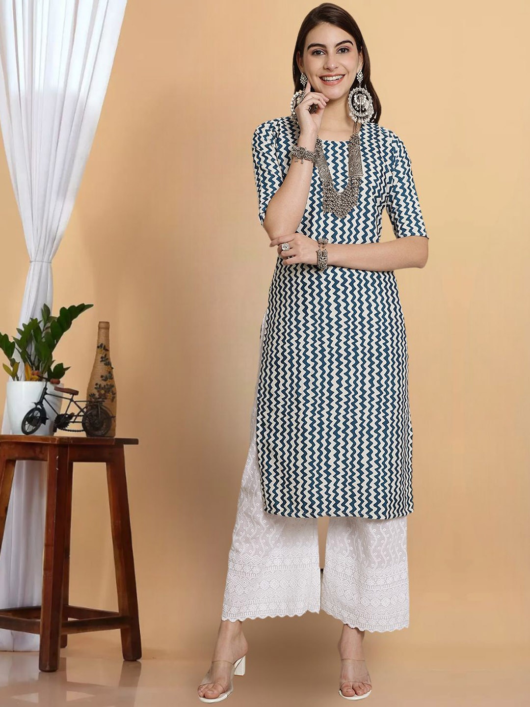 

7Threads Women Geometric Striped Mirror Work Floral Crepe Kurta, Multi